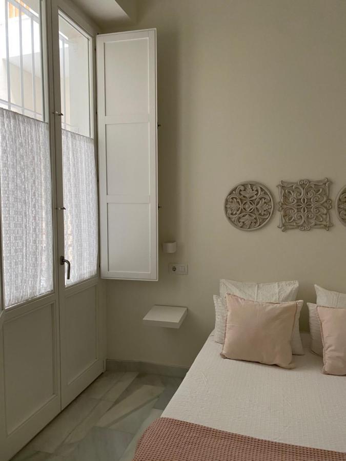 Apartamento Nuevo En Casa Tipo Palacio กาดิซ ภายนอก รูปภาพ