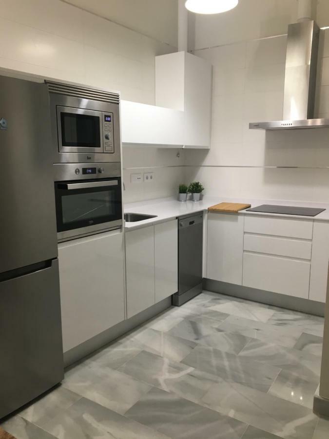 Apartamento Nuevo En Casa Tipo Palacio กาดิซ ภายนอก รูปภาพ