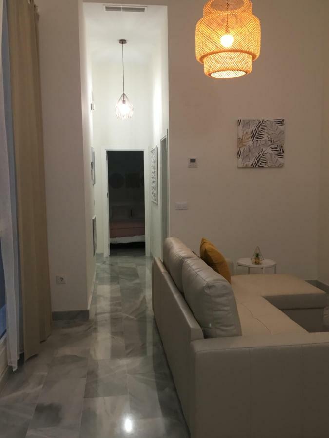 Apartamento Nuevo En Casa Tipo Palacio กาดิซ ภายนอก รูปภาพ